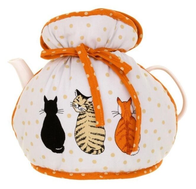 Ulster Weavers tea cosy cats in waiting