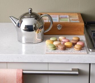 Bredemeijer theepot Minuet Santhee glanzend sfeerfoto