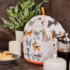 Dog Days tea cosy sfeerbeeld