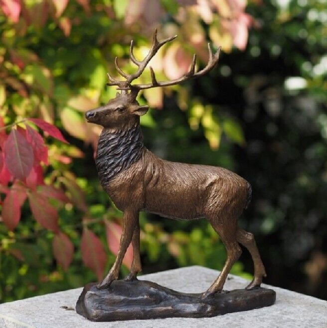 Bronzen beeld Edelhert
