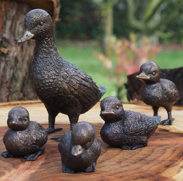 Eend met kuikens AN0001BR-B (set) – 19x10x16 cm