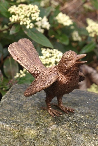 Bronzen beeld vogel bekje open