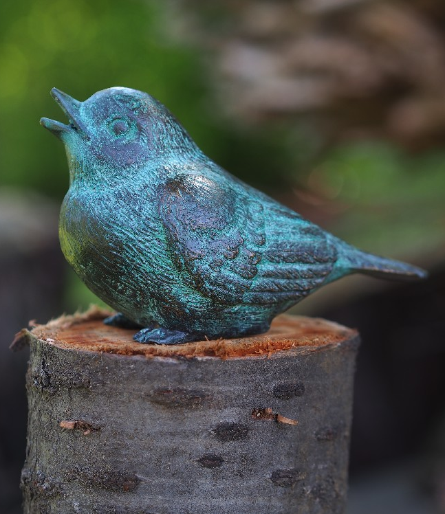 Bronzen beeld vogeltje blauw snaveltje open